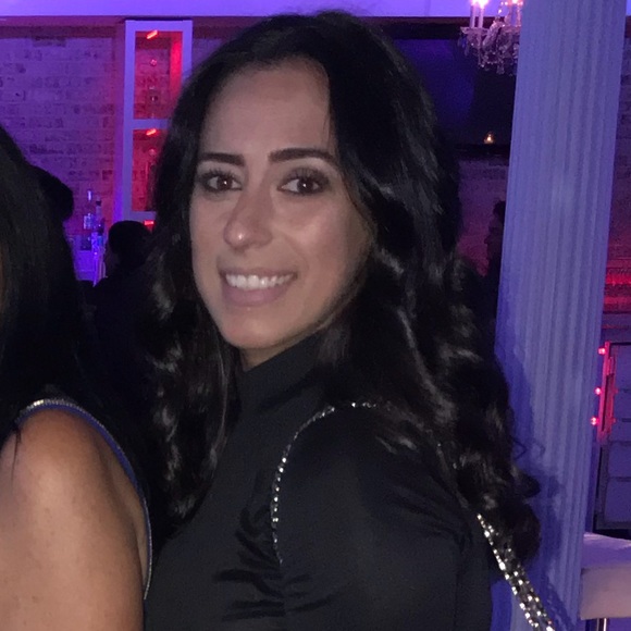 Meet your Posher, Antoinette - Picture 1 of 1